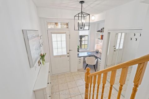 Photo 7 at 42 - 2614 Dashwood Drive, WT West Oak Trails, Oakville