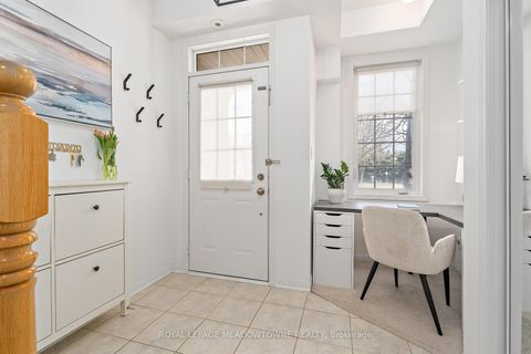 Photo 8 at 42 - 2614 Dashwood Drive, WT West Oak Trails, Oakville