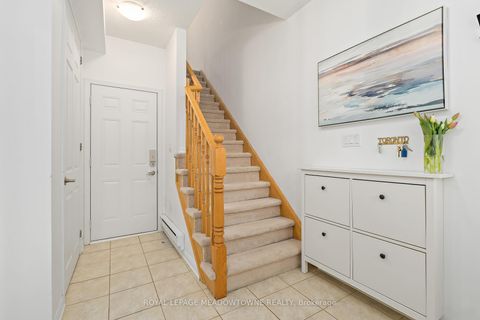Photo 9 at 42 - 2614 Dashwood Drive, WT West Oak Trails, Oakville