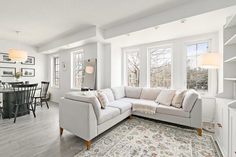 Photo 17 at 42 - 2614 Dashwood Drive, WT West Oak Trails, Oakville