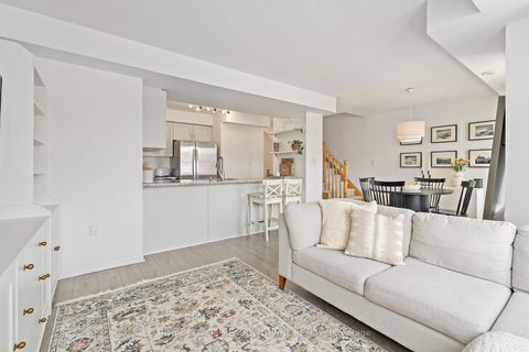 Photo 18 at 42 - 2614 Dashwood Drive, WT West Oak Trails, Oakville