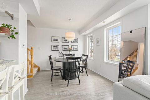 Photo 20 at 42 - 2614 Dashwood Drive, WT West Oak Trails, Oakville