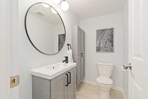 Photo 23 at 42 - 2614 Dashwood Drive, WT West Oak Trails, Oakville