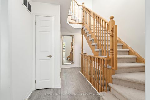 Photo 26 at 42 - 2614 Dashwood Drive, WT West Oak Trails, Oakville