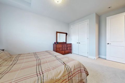 Photo 32 at 140 Magnolia Crescent, GO Glenorchy, Oakville