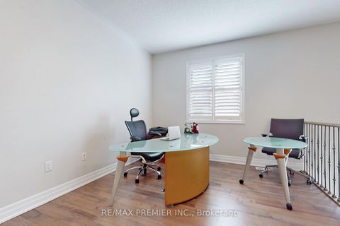 Photo 39 at 140 Magnolia Crescent, GO Glenorchy, Oakville