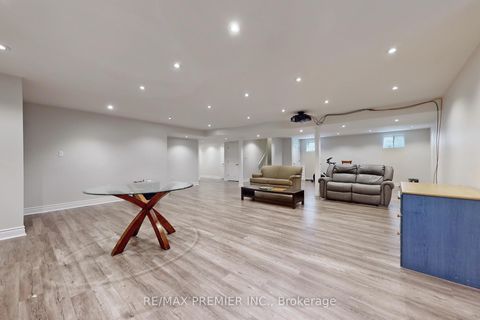 Photo 43 at 140 Magnolia Crescent, GO Glenorchy, Oakville