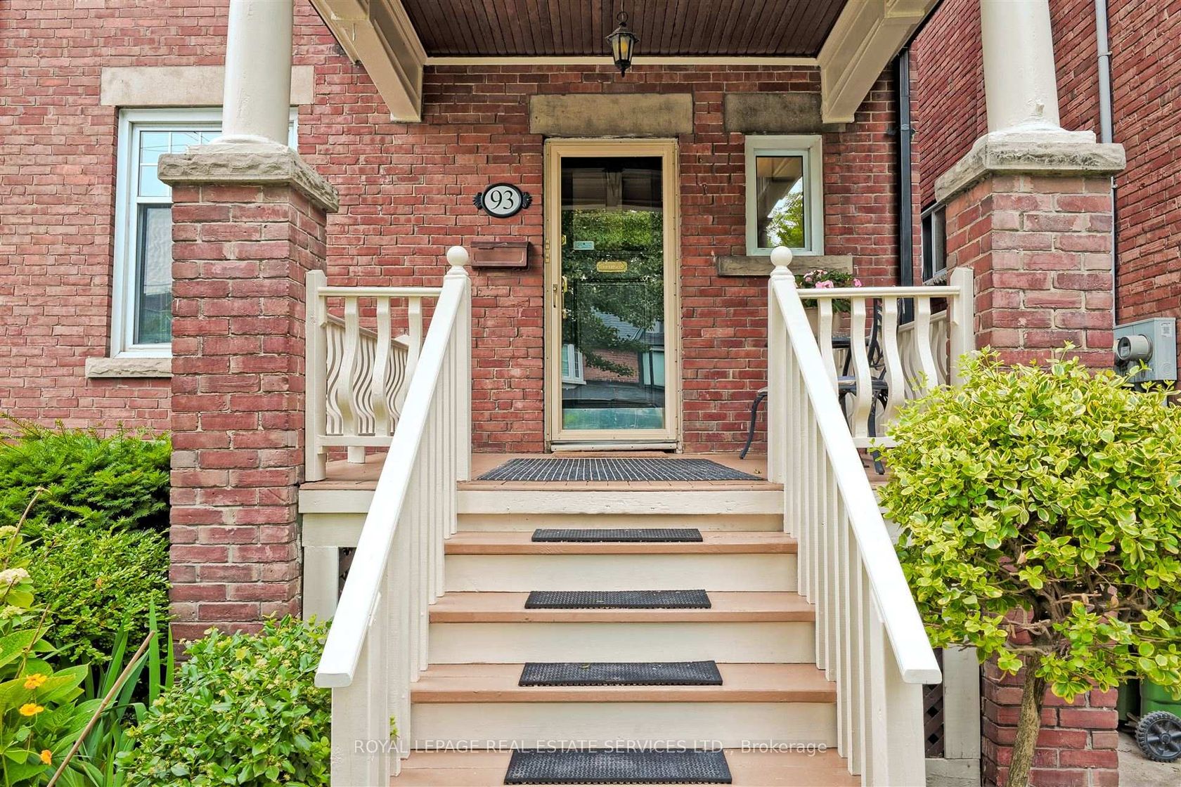 93 Medland Crescent, High Park North, Toronto photo number 2