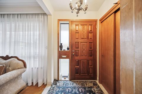 Photo 1 at 23 Lockington Court, Humbermede, Toronto