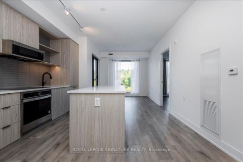 Photo 3 at 517 - 185 Dunlop Street E, Lakeshore, Barrie