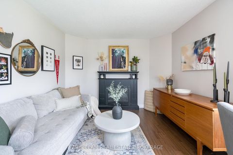 Photo 15 at 142 Livingstone Street W, West Bayfield, Barrie