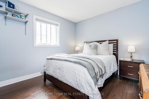 Photo 23 at 142 Livingstone Street W, West Bayfield, Barrie