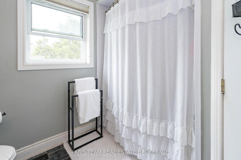 Photo 26 at 142 Livingstone Street W, West Bayfield, Barrie