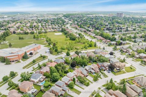 Photo 38 at 142 Livingstone Street W, West Bayfield, Barrie