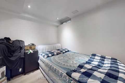 Photo 3 at 20 - 1121 Sandhurst Circle, Agincourt North, Toronto