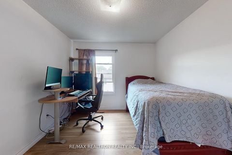 Photo 9 at 20 - 1121 Sandhurst Circle, Agincourt North, Toronto