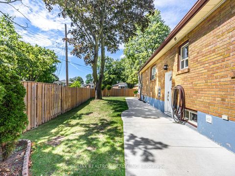 Photo 31 at 25 Chandler Drive, Woburn, Toronto
