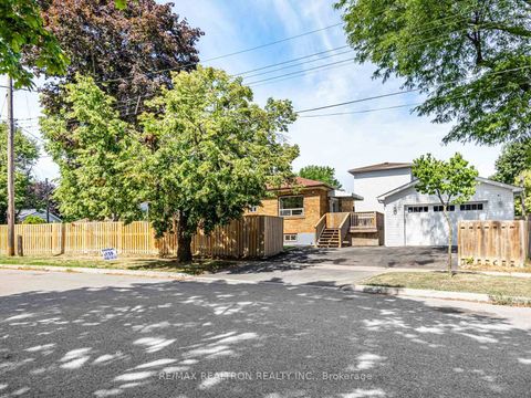 Photo 32 at 25 Chandler Drive, Woburn, Toronto