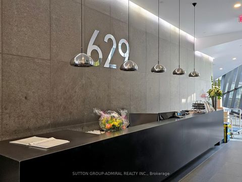 Photo 5 at 410 - 629 King Street W, Waterfront Communities C1, Toronto