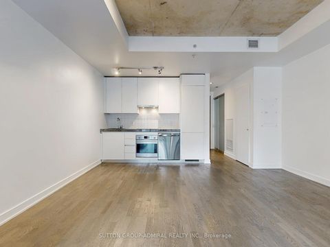 Photo 12 at 410 - 629 King Street W, Waterfront Communities C1, Toronto
