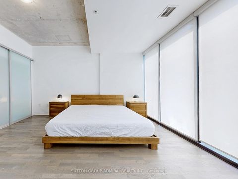 Photo 16 at 410 - 629 King Street W, Waterfront Communities C1, Toronto