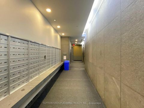 Photo 27 at 410 - 629 King Street W, Waterfront Communities C1, Toronto