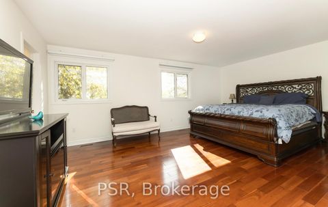 Photo 10 at 71 Otonabee Avenue, Newtonbrook East, Toronto