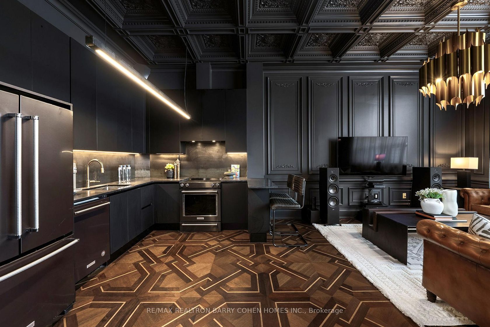 116 - 1001 Roselawn Avenue, Belgravia, Toronto photo number 2 116 - 1001 Roselawn Avenue, Belgravia, Toronto photo number 2