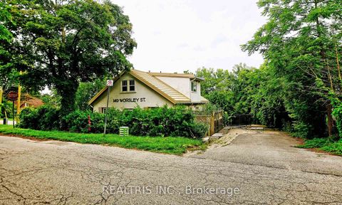 Photo 3 at 149 Worsley Street, City Centre, Barrie