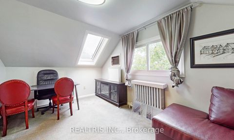 Photo 13 at 149 Worsley Street, City Centre, Barrie