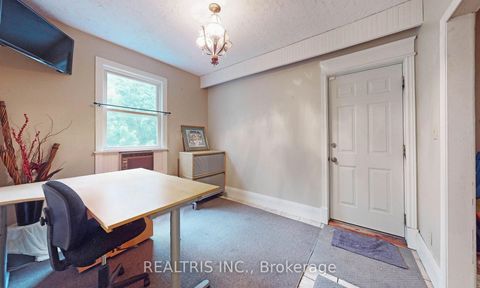 Photo 29 at 149 Worsley Street, City Centre, Barrie