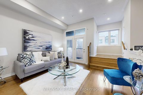 Photo 2 at 162 Golden Trail, Patterson, Vaughan