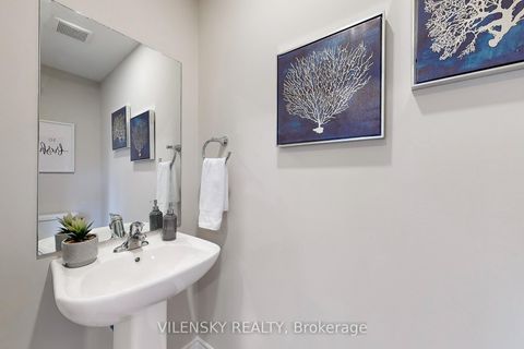 Photo 15 at 162 Golden Trail, Patterson, Vaughan