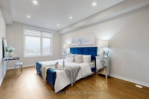 Photo 17 at 162 Golden Trail, Patterson, Vaughan