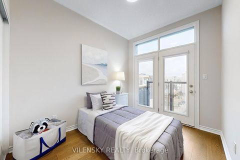 Photo 23 at 162 Golden Trail, Patterson, Vaughan