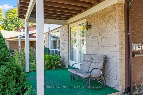 Photo 4 at 7 Delverton Place, Don Valley Village, Toronto