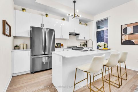 Photo 9 at 9 Onigam Lane, Rural Richmond Hill, Richmond Hill