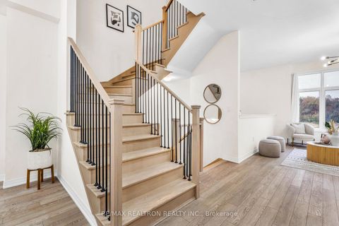 Photo 14 at 9 Onigam Lane, Rural Richmond Hill, Richmond Hill