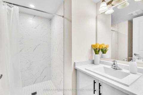 Photo 32 at 9 Onigam Lane, Rural Richmond Hill, Richmond Hill