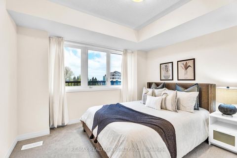 Photo 33 at 9 Onigam Lane, Rural Richmond Hill, Richmond Hill