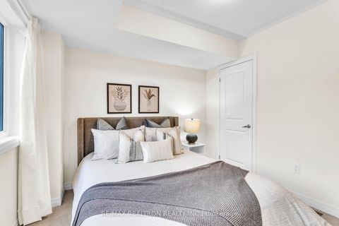 Photo 34 at 9 Onigam Lane, Rural Richmond Hill, Richmond Hill