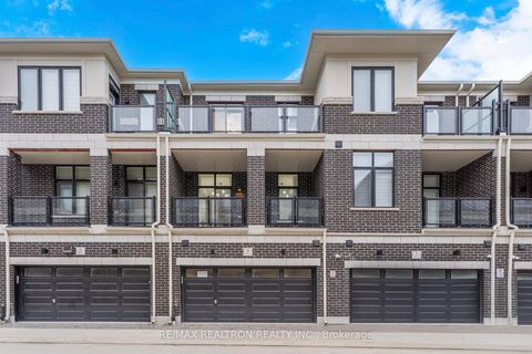 Photo 37 at 9 Onigam Lane, Rural Richmond Hill, Richmond Hill