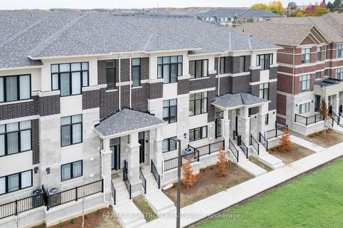 Photo 38 at 9 Onigam Lane, Rural Richmond Hill, Richmond Hill