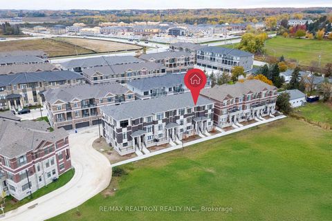 Photo 39 at 9 Onigam Lane, Rural Richmond Hill, Richmond Hill