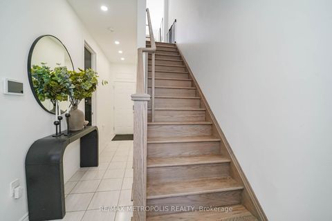 Photo 9 at 29 Casely Drive, Rural Richmond Hill, Richmond Hill