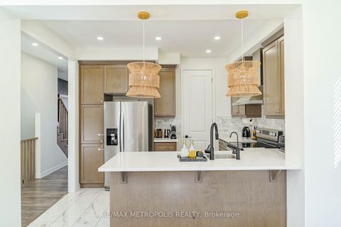 Photo 21 at 29 Casely Drive, Rural Richmond Hill, Richmond Hill