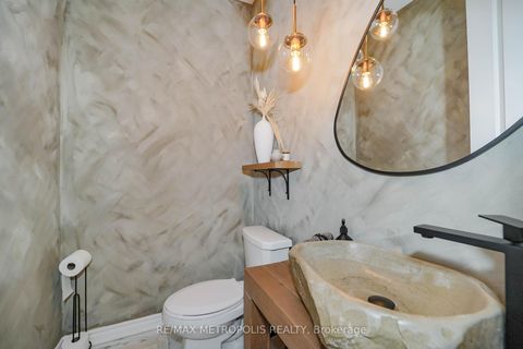 Photo 27 at 29 Casely Drive, Rural Richmond Hill, Richmond Hill