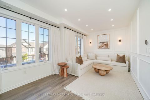 Photo 28 at 29 Casely Drive, Rural Richmond Hill, Richmond Hill