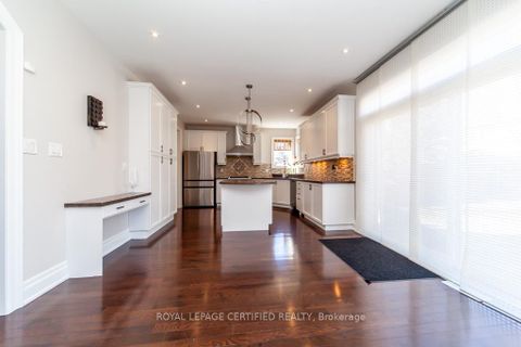 Photo 10 at 3420 MISTWELL Crescent, BR Bronte, Oakville