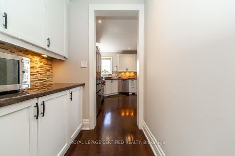 Photo 12 at 3420 MISTWELL Crescent, BR Bronte, Oakville